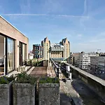 City Penthouse, Rooftop Terrace, Free Netflix, Wifi And Airco
